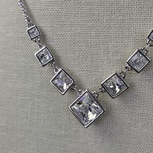 New With Tags Swarovski Graduated V Shaped Silver Tone Necklace
